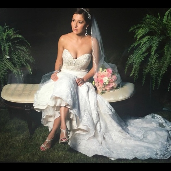 Bridal Gown - Picture 3 of 8